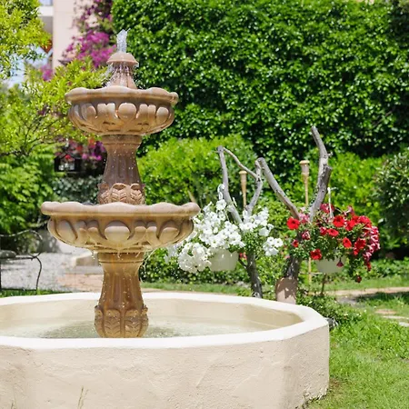 La Sainte Valerie Adults Only Otel