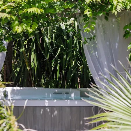 La Sainte Valerie Adults Only Otel Juan-les-Pins