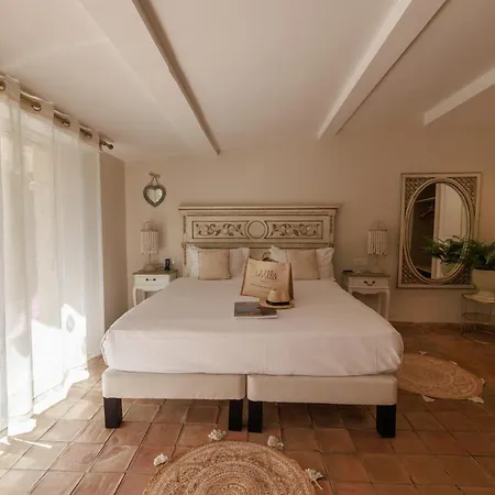 Hotell La Sainte Valerie Adults Only